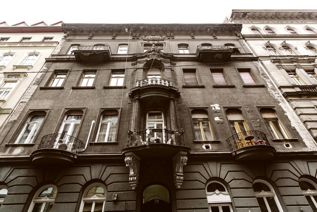 Dnd Astoria Szentkiralyi Street *